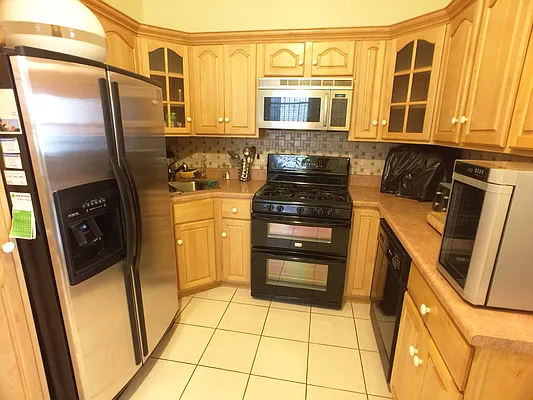 Rented by BuySell Real Estate Inc | media 20