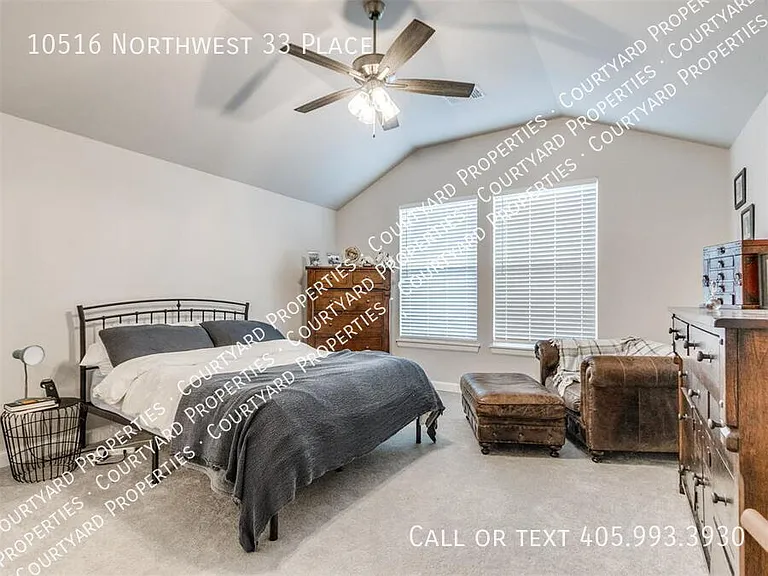 10516 NW 33rd Pl — Photo 40