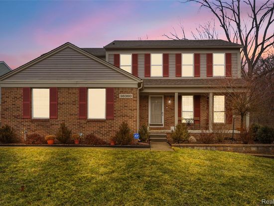38360 Overbrook Ln, Westland, MI 48185