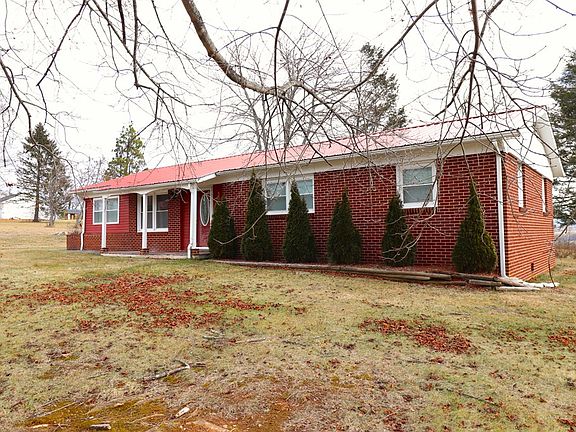 4th image of 22 Libby Ln
