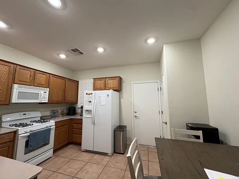 2413 Gamma Ray Pl — Photo 4