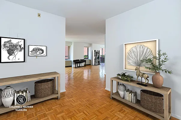 Rented by Coldwell Banker Warburg | media 7