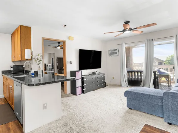 40 Kapi Ln #17-202, Wailuku, HI 96793