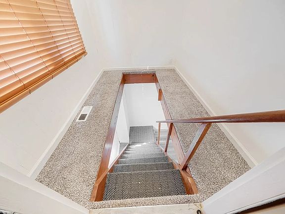 2nd image of 1506 Philo Rd Unit B