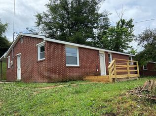 916 Bland St, Pulaski, VA 24301