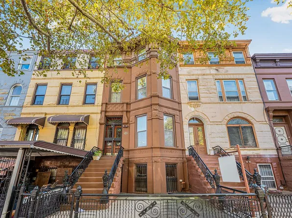 662 Macon St, Brooklyn, NY 11233