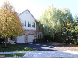 82 Lilly Dr, Feasterville Trevose, PA 19053