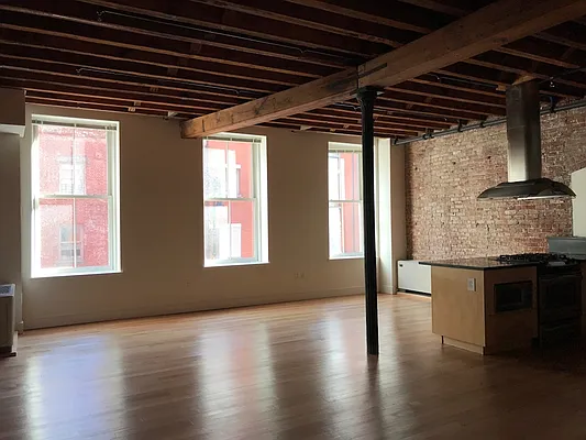 Rented by The Durst Organization | media 3