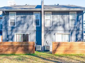 Moss Creek Apartments