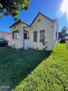 846 E 83rd St, Los Angeles, CA, 90001
