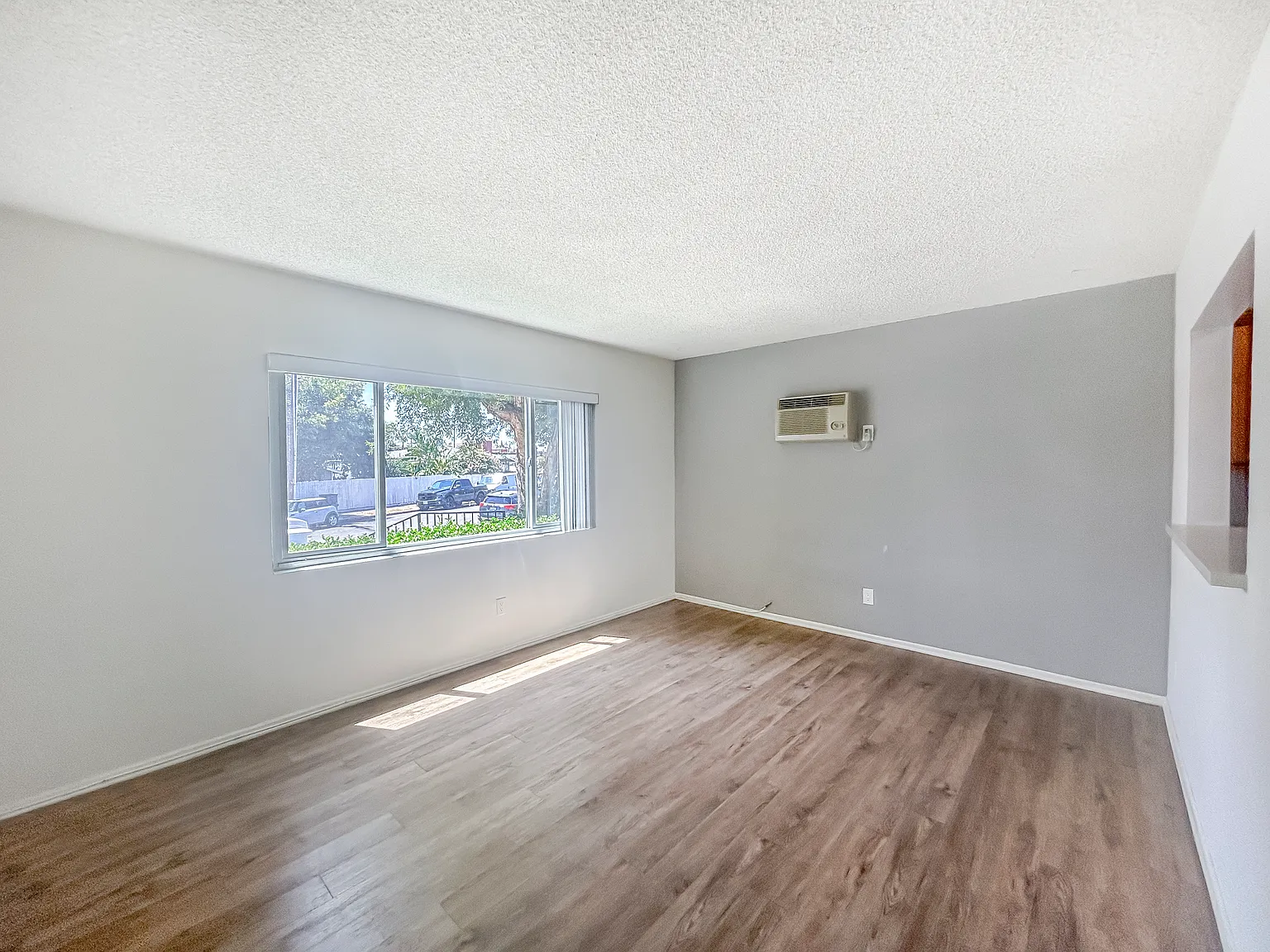 2 bed, $2,600 — Photo 2