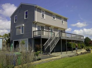 24 Foster St, Warwick, RI 02889