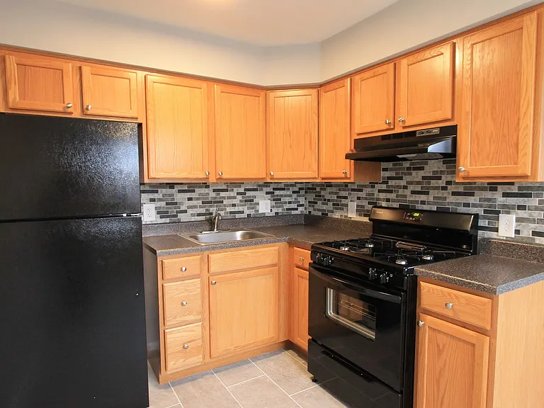 West Walnut Lane Apartments — Photo 59