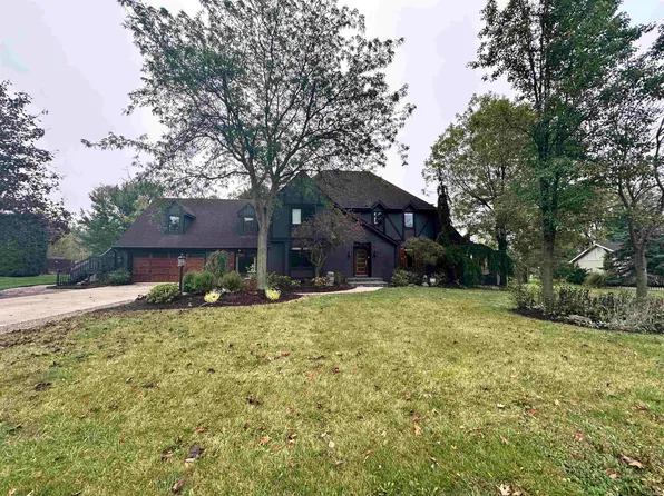 2723 Oak Borough Run, Fort Wayne, IN 46804