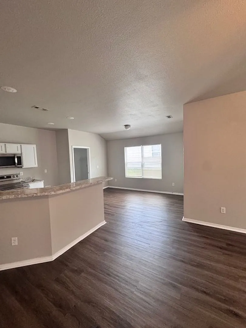 5041 Red Fox Trail — Photo 4