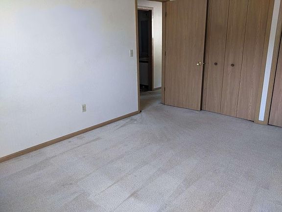 5th image of 3430 E Court St APT 4