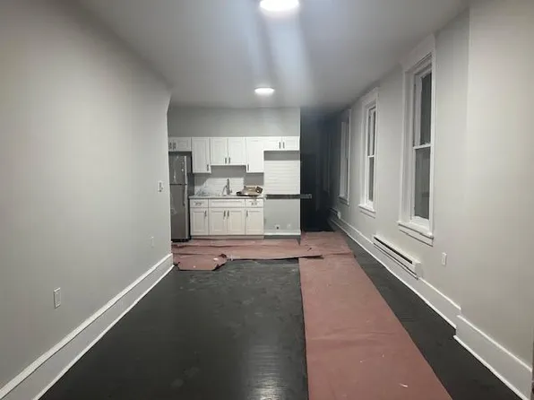 4805 A St, Philadelphia, PA 19120