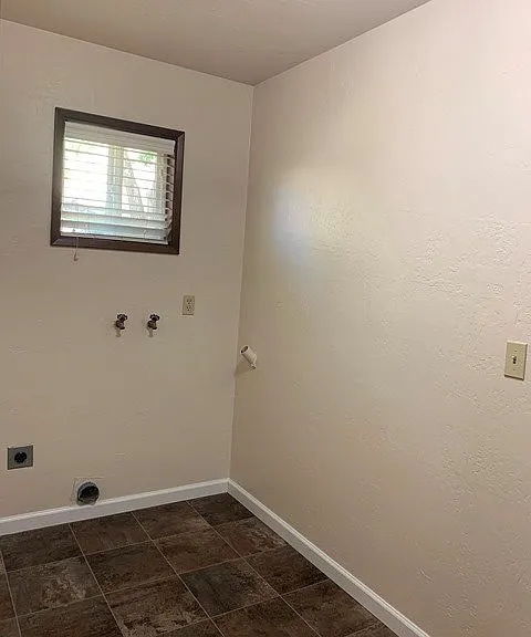1125 Tamera Dr — Photo 8