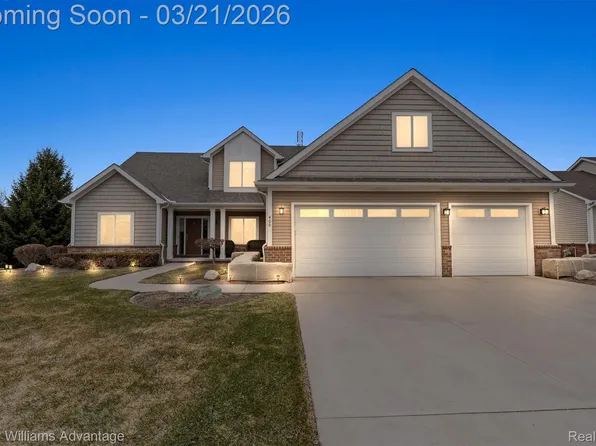 400 Whitewater St, Milford, MI 48381