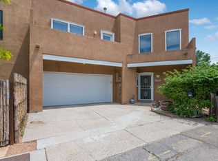 3004 Sombra Del Rio NW, Albuquerque, NM 87107