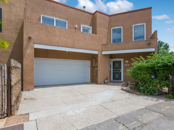 3004 Sombra Del Rio NW, Albuquerque, NM 87107