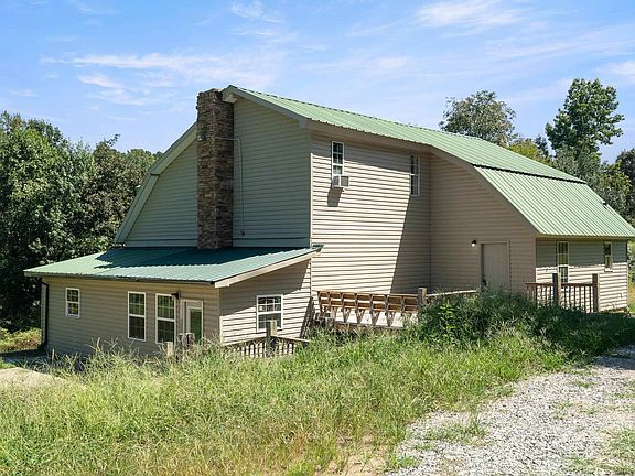 2nd image of 235 Graham Rd