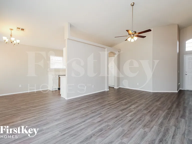 4323 E Aspen Ave — Photo 3