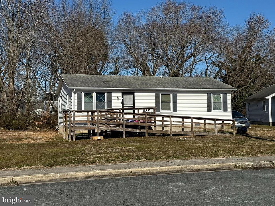 2nd image of 30760 Hampden Ave