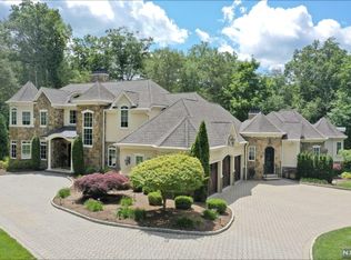 12 N Church Rd, Saddle River, NJ 07458