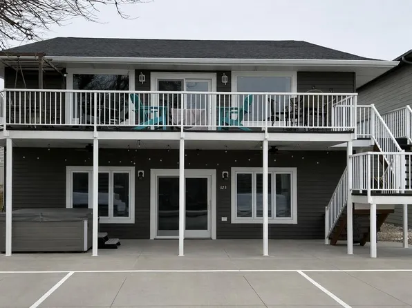 323 E Missouri Ave, Pierre, SD 57501