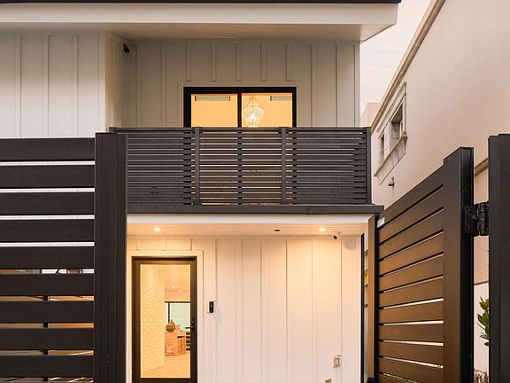 4th image of 6726 Breakers Way