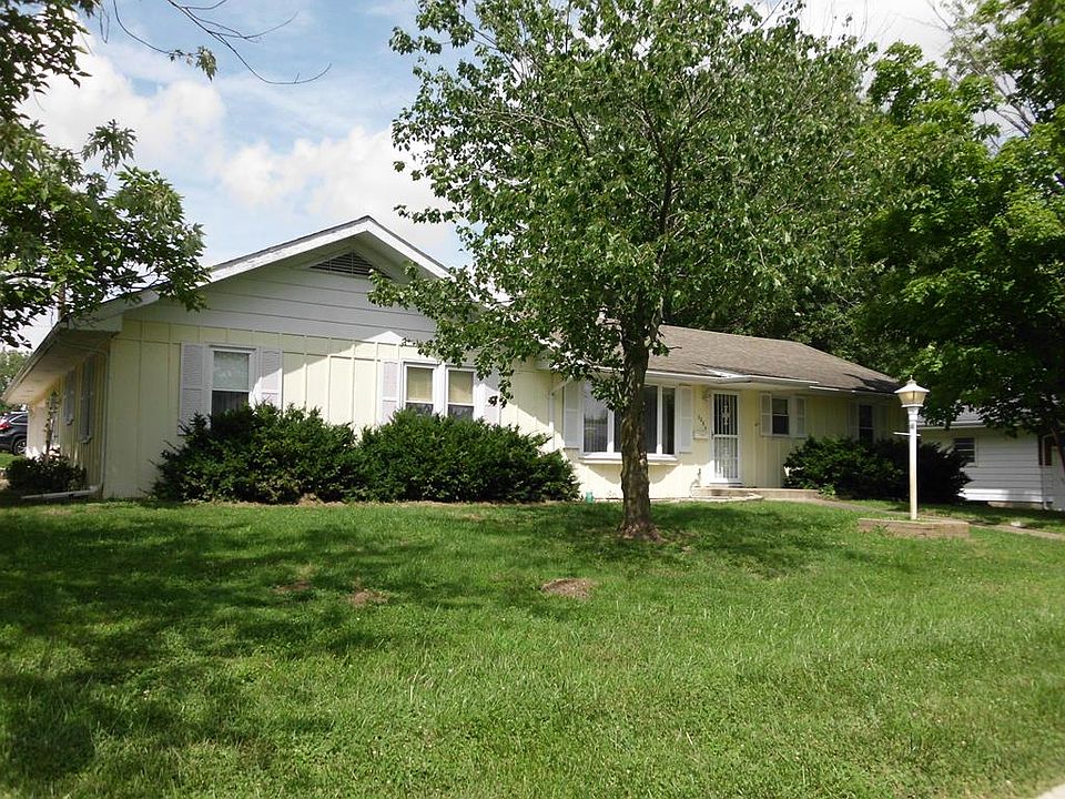 1st image of 308 Hillcrest Dr