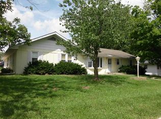 308 Hillcrest Dr, Kirksville, MO 63501