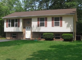 11981 Prairie Ln, Lusby, MD 20657