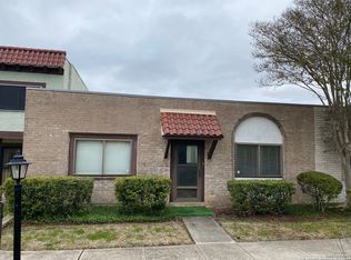 6626 Crown Rdg, San Antonio, TX 78239