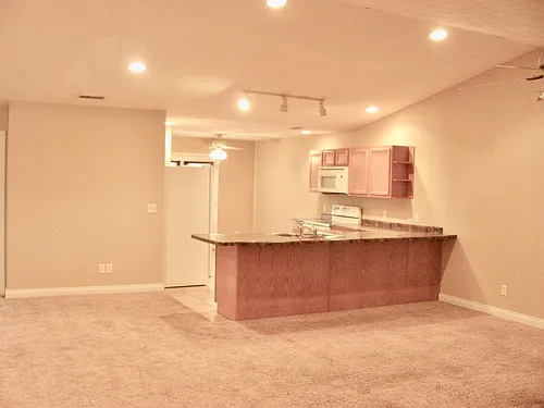 108 S Carbon St #D Photo 1 108 S Carbon St #D Photo 1