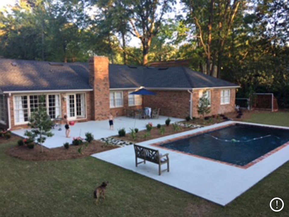 Backyard with custom pool 