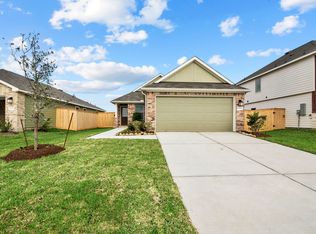 26417 Seraphim Rd, La Marque, TX 77568