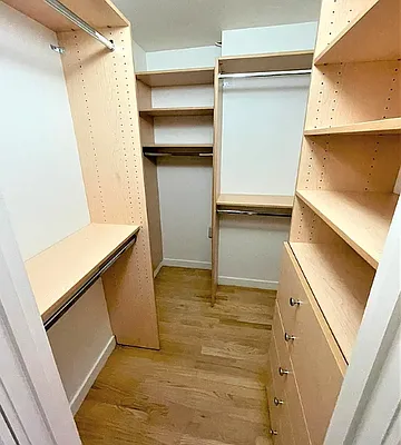 Rented by Manhattan Realty Group | media 7