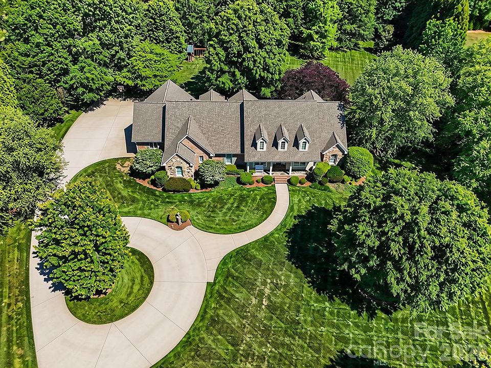 1st image of 1422 Stone Gate Dr