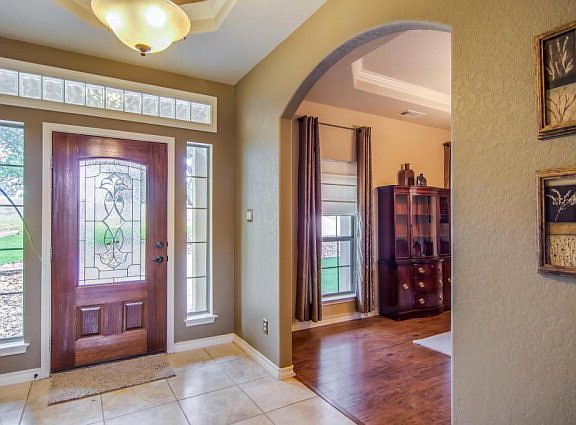 4th image of 756 River Chase Way