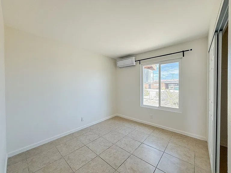 5839 Bagley Ave — Photo 19