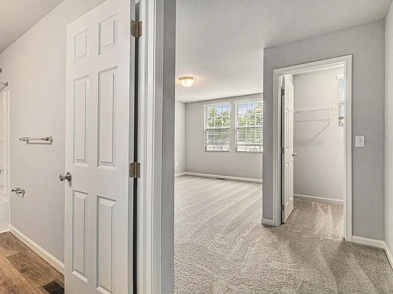 2216 Macatawa Ln — Photo 13