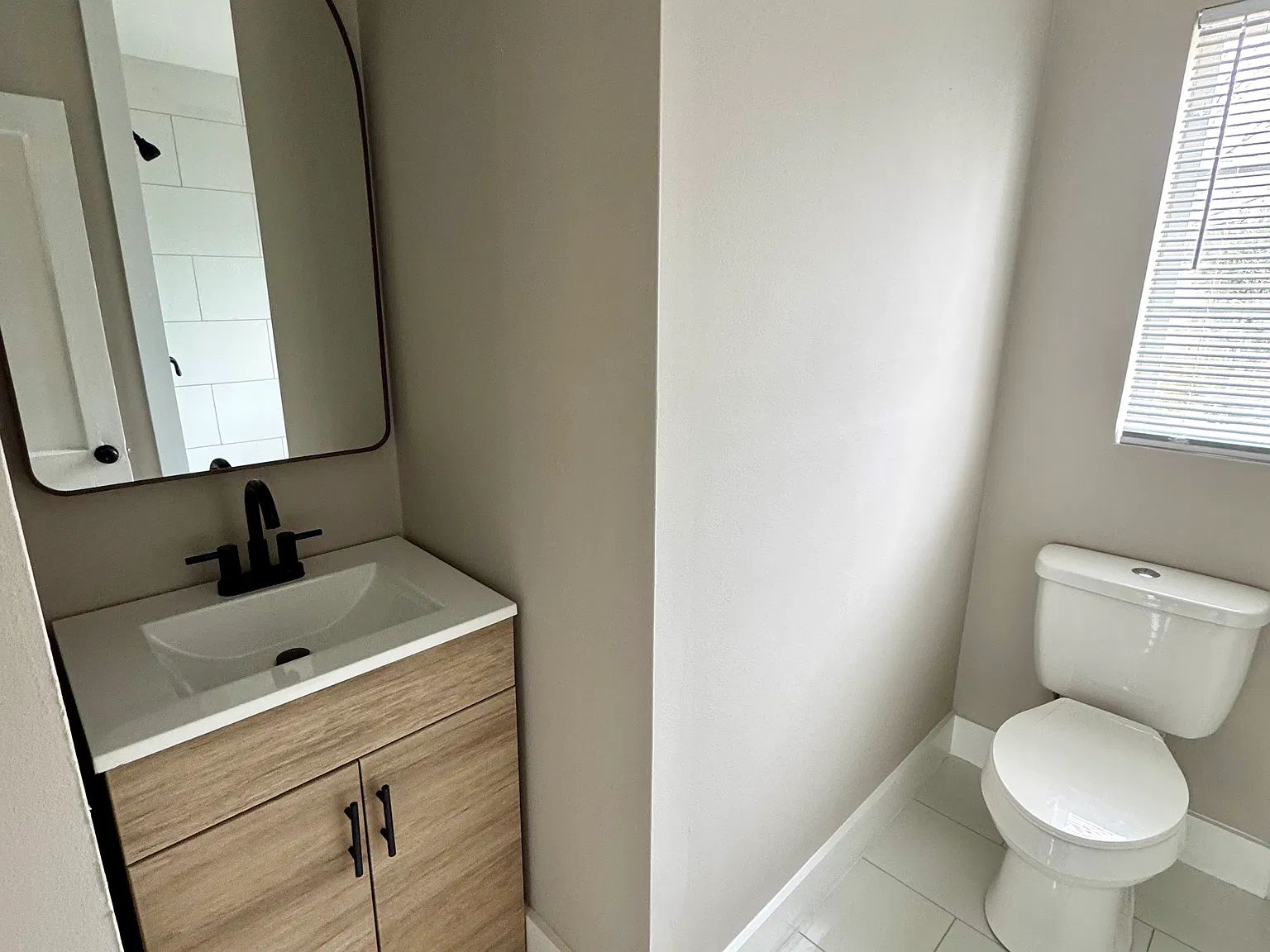 1345 Charleston Ave — Photo 3