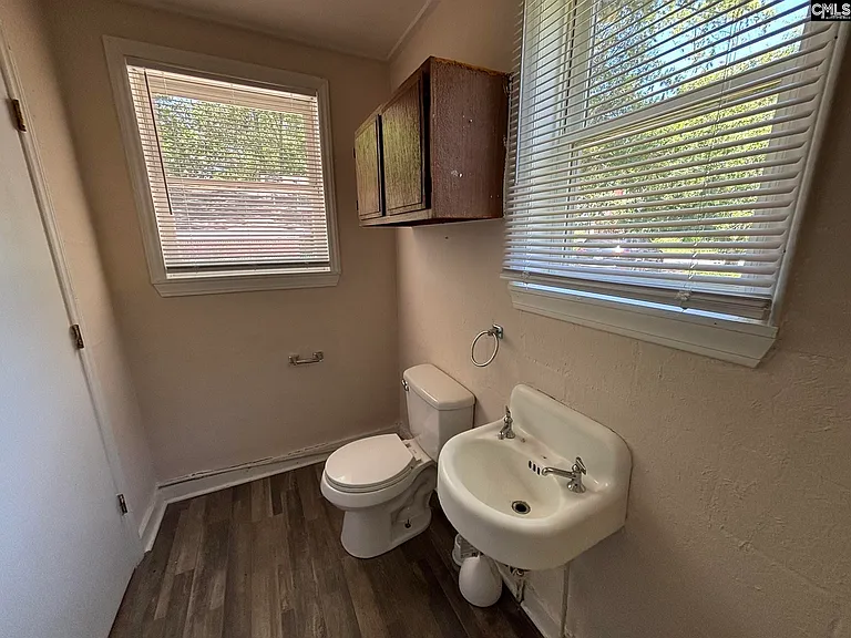 611 Oakland Ave — Photo 7