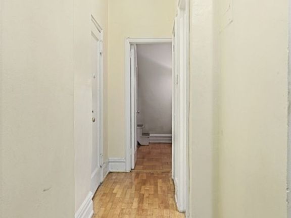 5th image of 203 W 54th St #1F