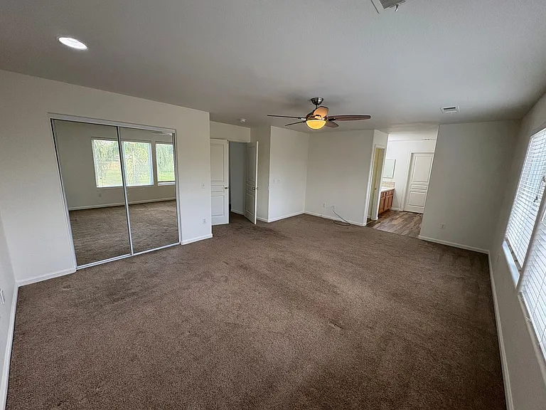 5928 W Whitley Ave — Photo 39