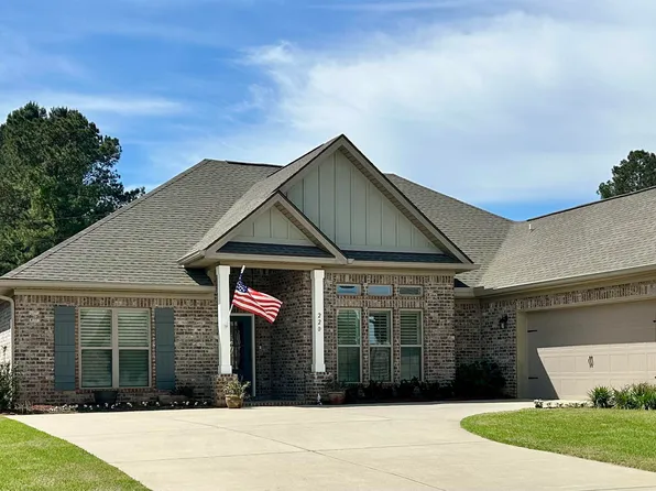 220 Ornate Ave, Fairhope, AL 36532