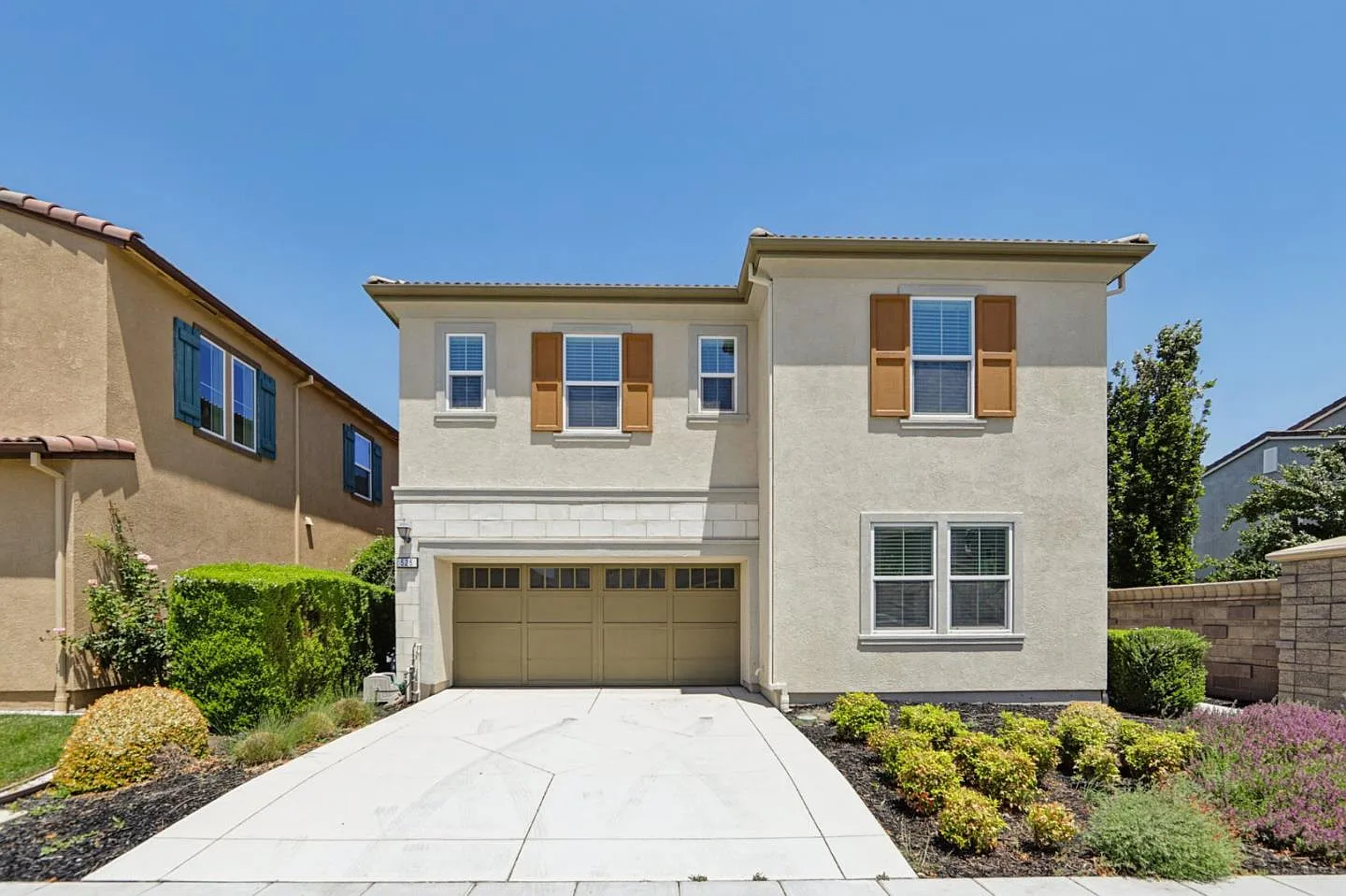 525 Marcello Ave photo 1