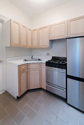 Rented by M.Woods & Associates | media 16